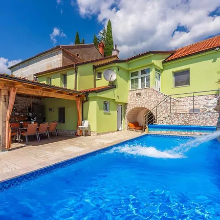 In 34023 Holiday home *